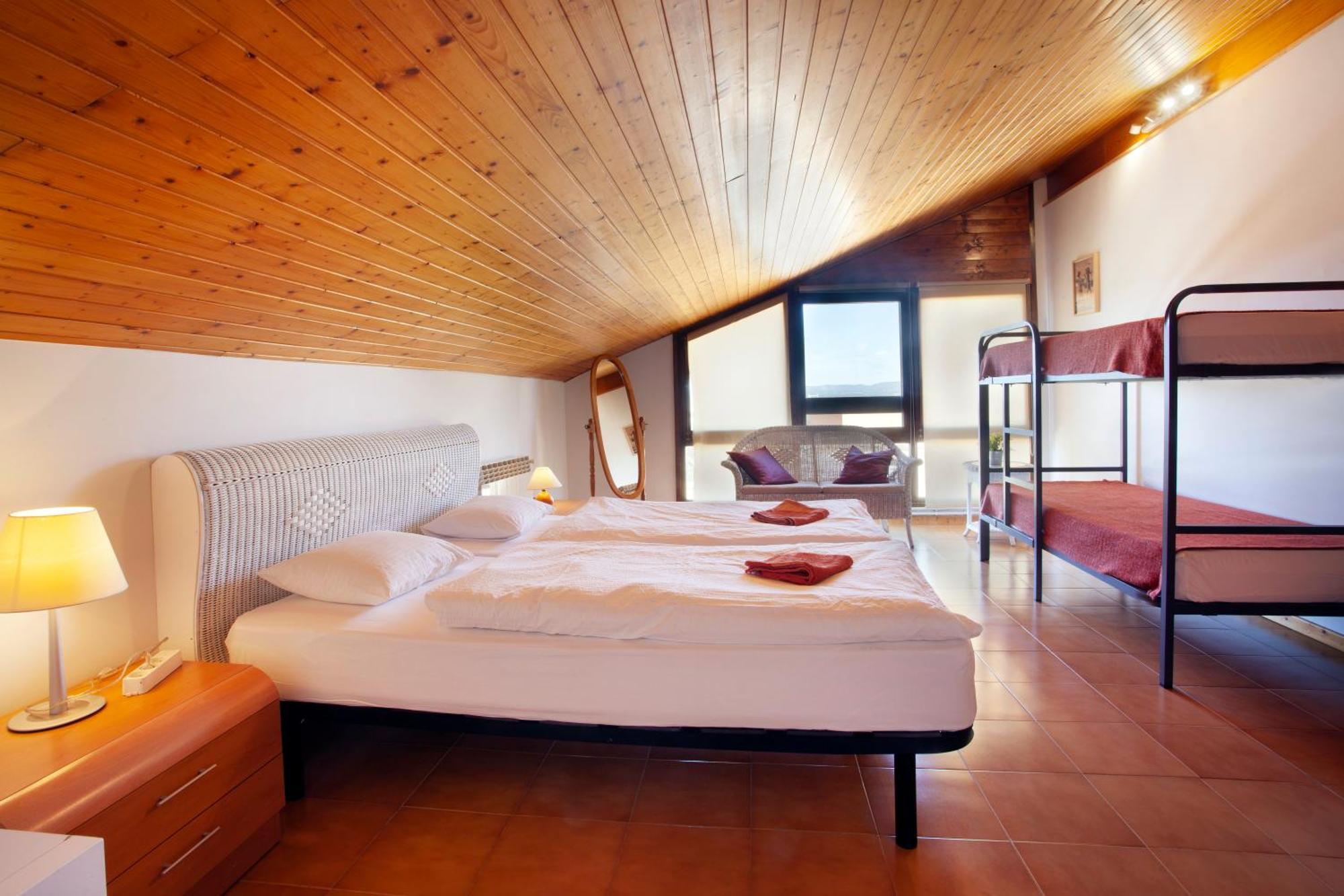 Aaccent Montblanc - Prenafeta Hotel Luaran gambar